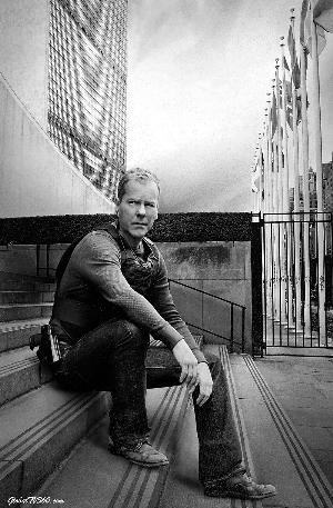 《24小時》劇終上演偽結(jié)局電影版繼續(xù)反恐(圖)