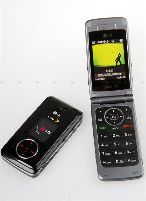 燃點(diǎn)音樂浪潮LG雙彩屏翻蓋MUZIQ曝光(2)