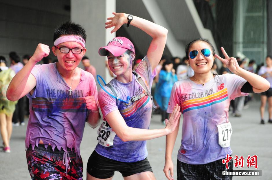 3��29����һ�����顰��ɫ�ܡ���The Color Run)�����ܻ���ڏV�|ʡ�����д��\�w�������e��������������������������|ݸ���V�ݡ����ڵȇ��Һ͵؅^(q��)��ʡ�е��f�����x�օ�����չ�F(xi��n)���������