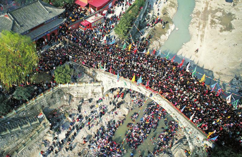 �Ĵ��dꖰ��hһ��һ�ȵ����׹�(ji��)�ա�������ˮ�Ș�����������ˮ�?sh��)ؼ��������?0�f���ο���